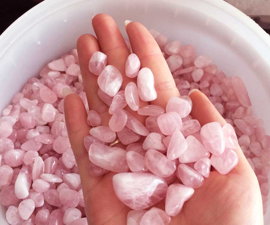 Đá thạch anh hồng vụn