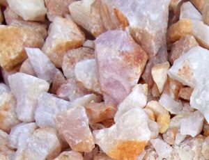 Đá thạch anh hồng vụn