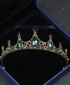 Vương Miện Ngọc Lục Bảo