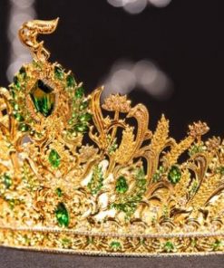 Vương Miện Ngọc Lục Bảo